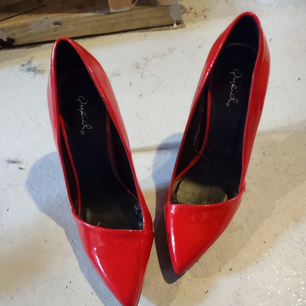 Qupid red heels